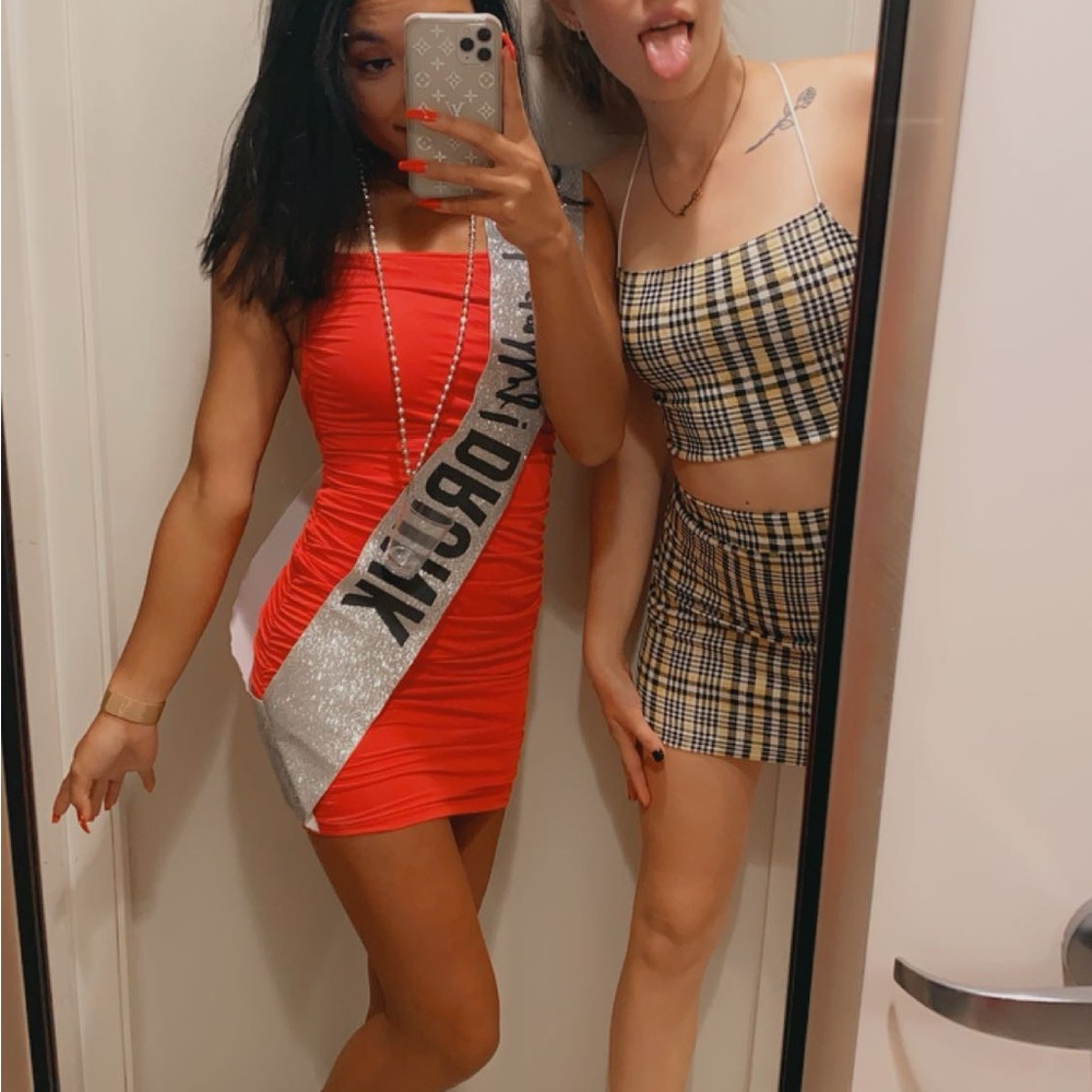 Mini Red Dress - Picture 3 of 4
